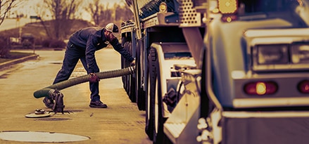 How to Become a Fuel Hauler  